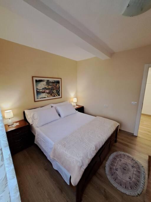 Quiet, Cozy, Luminous Apartment Τίρανα Εξωτερικό φωτογραφία